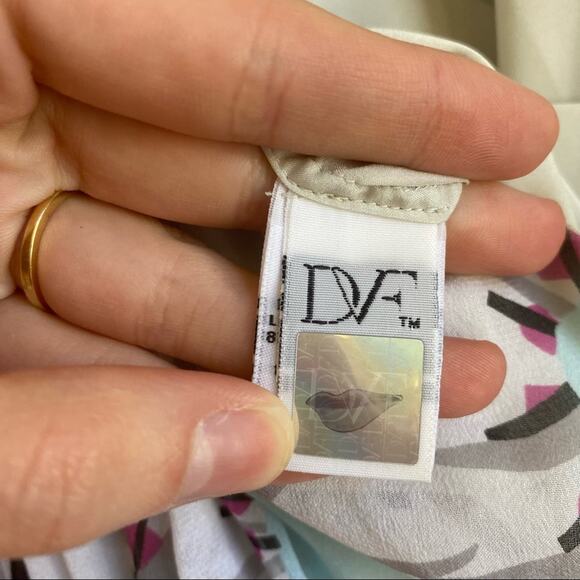 Diane Von Furstenberg Blue White Silk Dress - Picture 9 of 9